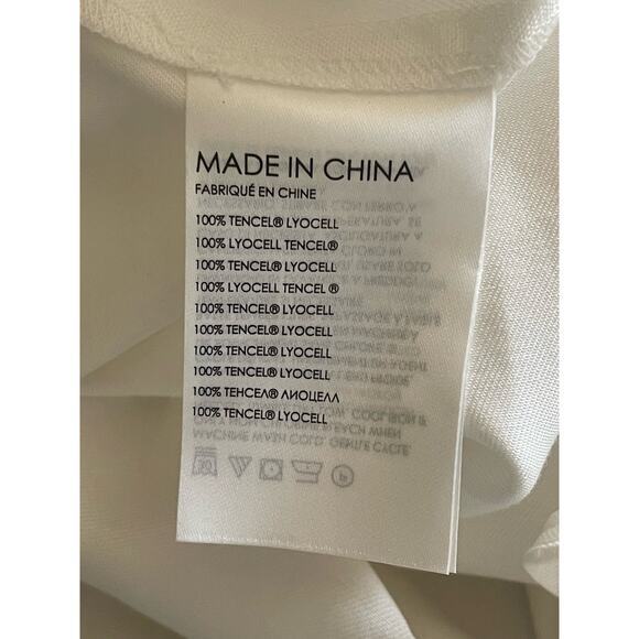 New Club Monaco Shirred Sleeve Top - Picture 9 of 9